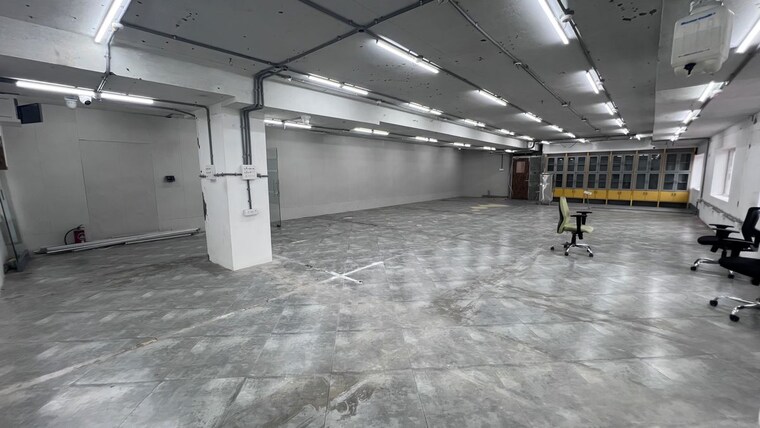  Parking, jubilee hills Commercial Office Space 7000 Sq.Ft. In Jubilee Hills Hyderabad 10513730