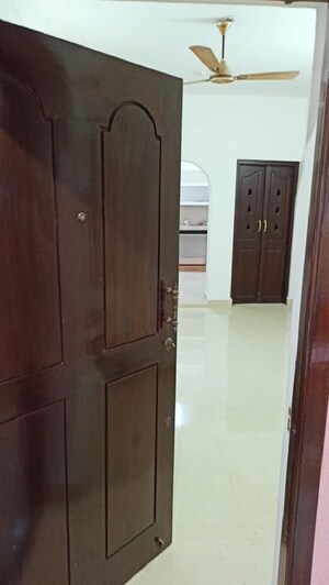 Furnished Amenities in 2 BHK Independent House at Koramangala – for Rent
