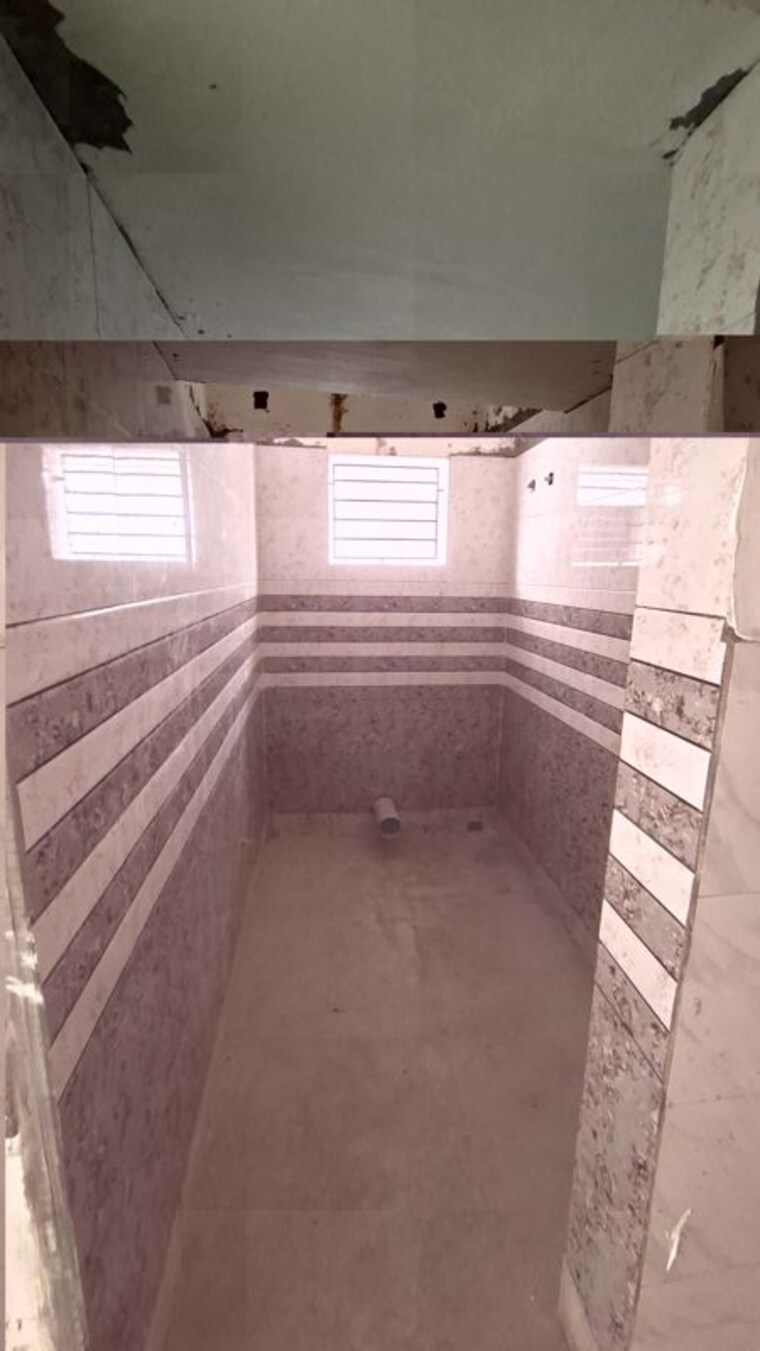 Bathroom, sodepur 2 Bedroom 839 Sq.Ft. Apartment In Sodepur Kolkata 10513767