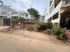 Plot For Sale in Vinamra Khand