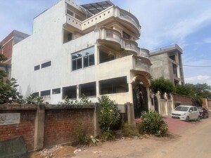  Plot – Exterior View View at Vinamra Khand - for Sale