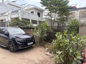  Plot – Exterior View View at Vinamra Khand - for Sale