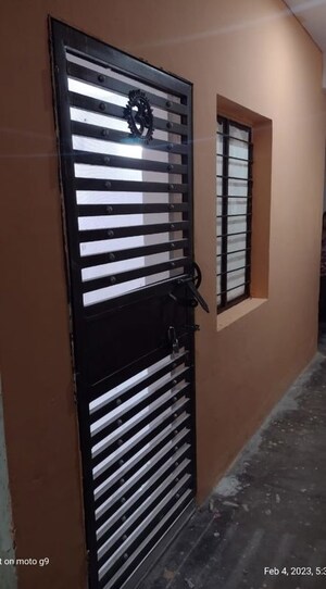 Staircase in 1 RK Apartment at Umang Summer Palms, Sector 86 – for Sale