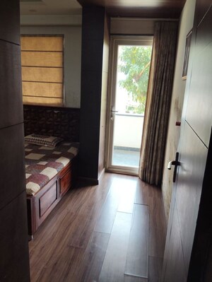 3 BHK Builder Floor For Rent in Sushant Lok ii