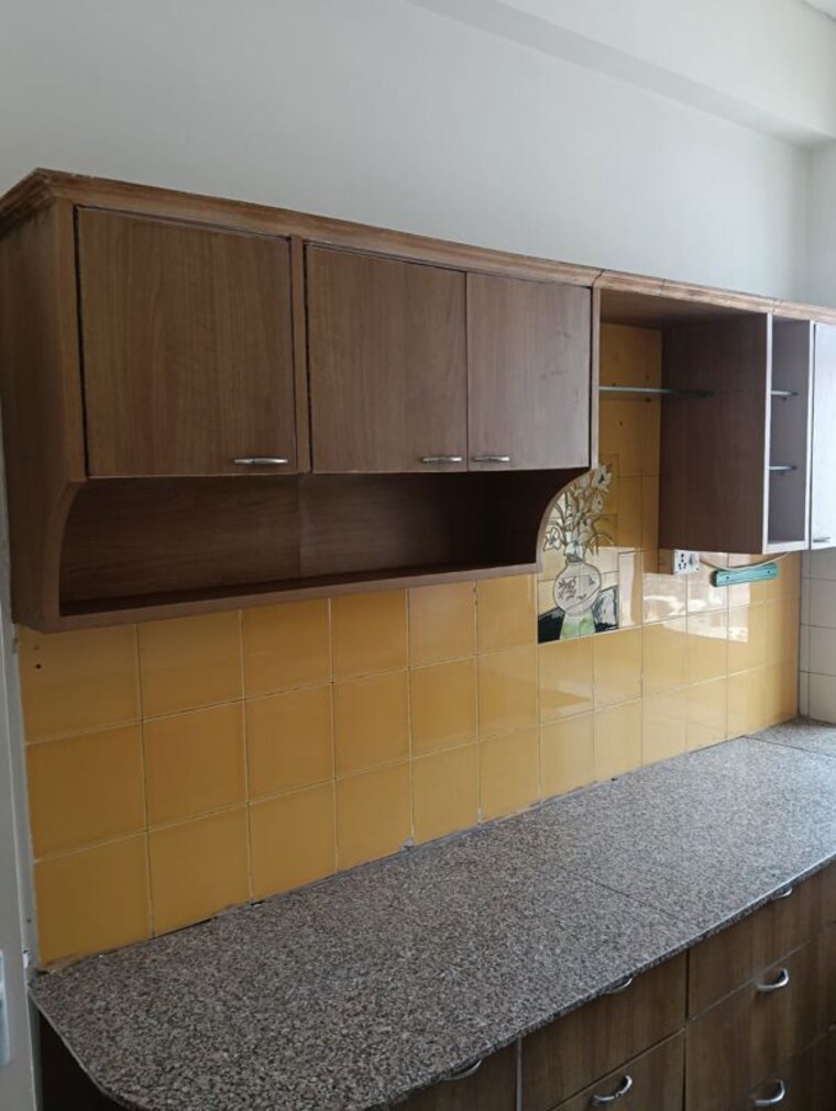 Kitchen, maple-crescent 3 Bedroom 1350 Sq.Ft. Builder Floor In Sector 43 Gurgaon 10513795