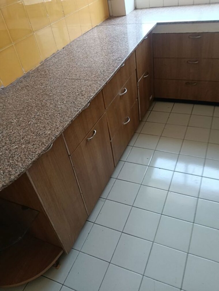 Kitchen, maple-crescent 3 Bedroom 1350 Sq.Ft. Builder Floor In Sector 43 Gurgaon 10513795