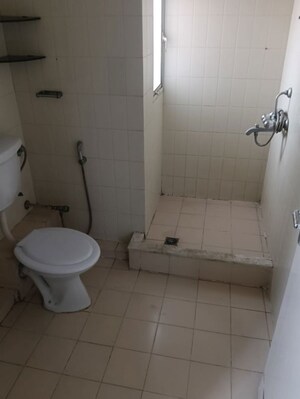 Bathroom in 3 BHK Builder Floor at Maple Crescent, Sector 43 – for Rent