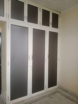 Building Lobby in 2 BHK Builder Floor at Sector 18 – for Rent
