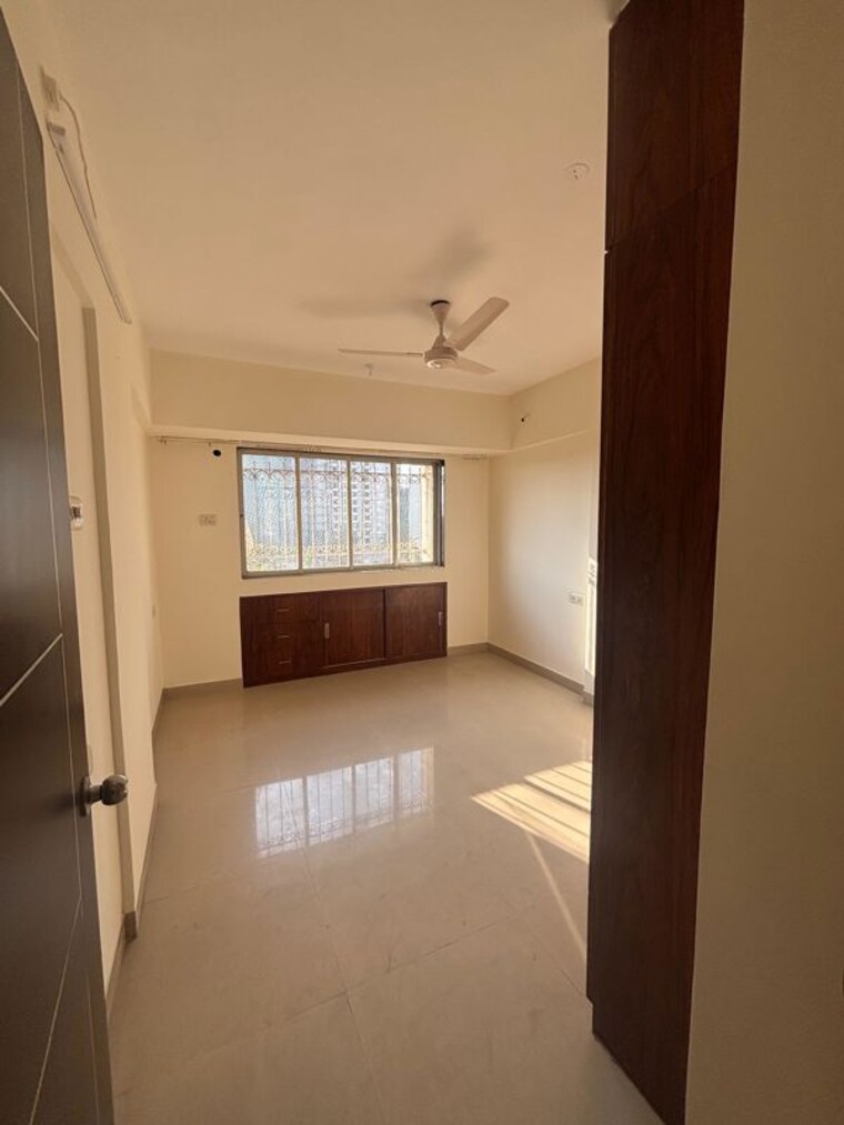 Room, shakti-sadan-apartment 3 Bedroom 1280 Sq.Ft. Apartment In Bandra East Mumbai 10513815