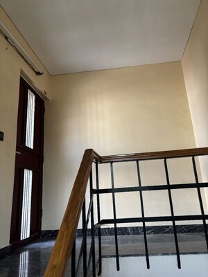 Staircase in 2.5 BHK Builder Floor at RWA Apartments Sector 12, Sector 12 – for Rent