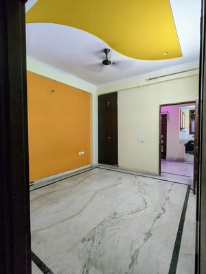 Bedroom in 2.5 BHK Builder Floor at Udaigiri Apartments, Sector 34 – for Rent
