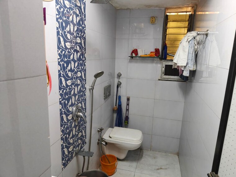 Bathroom, hill-view-chs 2 Bedroom 680 Sq.Ft. Apartment In Goregaon East Mumbai 10513819