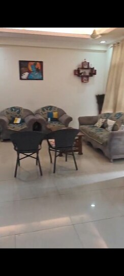 3.5 BHK + Prayer Room Builder Floor For Rent in Prateek Wisteria