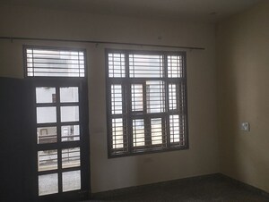 2 BHK Independent House For Rent in Sector 12