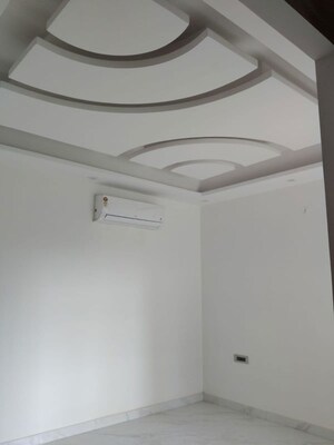 Furnished Amenities in 3 BHK Independent House at Sector 105 – for Rent