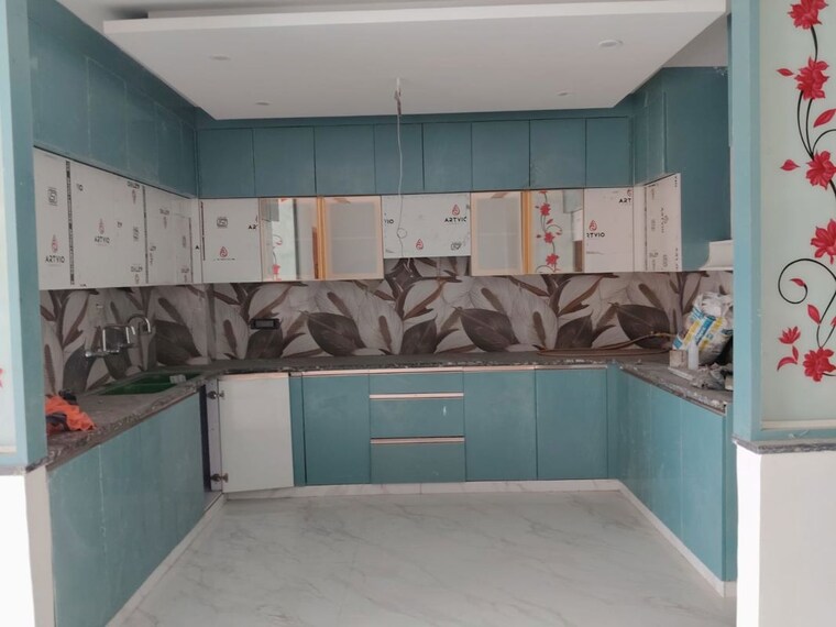 Kitchen, sector 105 3 Bedroom 200 Sq.Mt. Independent House In Sector 105 Noida 10513847