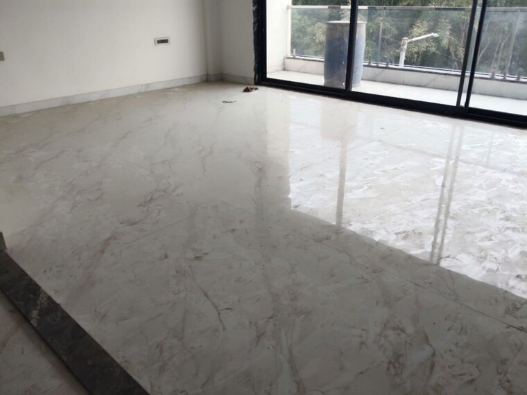 Balcony, sector 105 3 Bedroom 200 Sq.Mt. Independent House In Sector 105 Noida 10513847