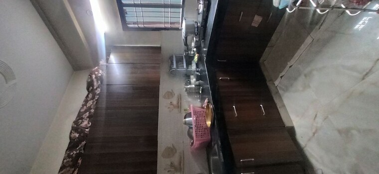  Parking, sector 73 2 Bedroom 1000 Sq.Ft. Builder Floor In Sector 73 Noida 10501093