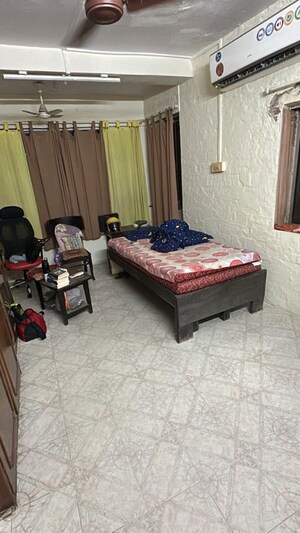1 BHK Apartment For Rent in Vile Parle West