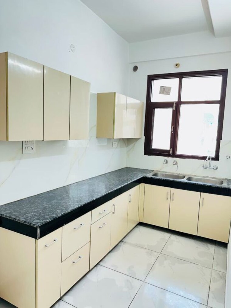 Kitchen, dhakoli 3 Bedroom 110 Sq.Ft. Apartment In Dhakoli Zirakpur 10513881