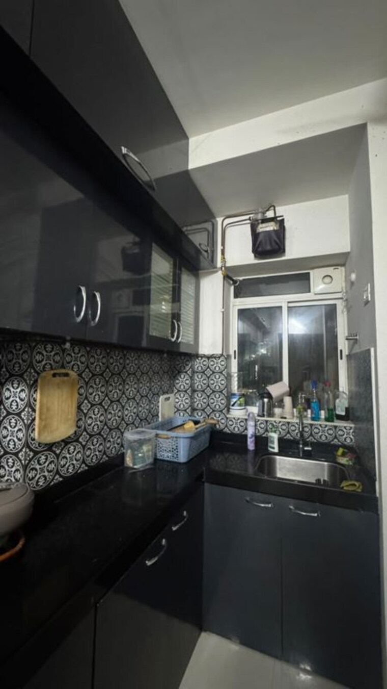 Kitchen, lodha-amara 2 Bedroom 650 Sq.Ft. Apartment In Kolshet Road Thane 10513893