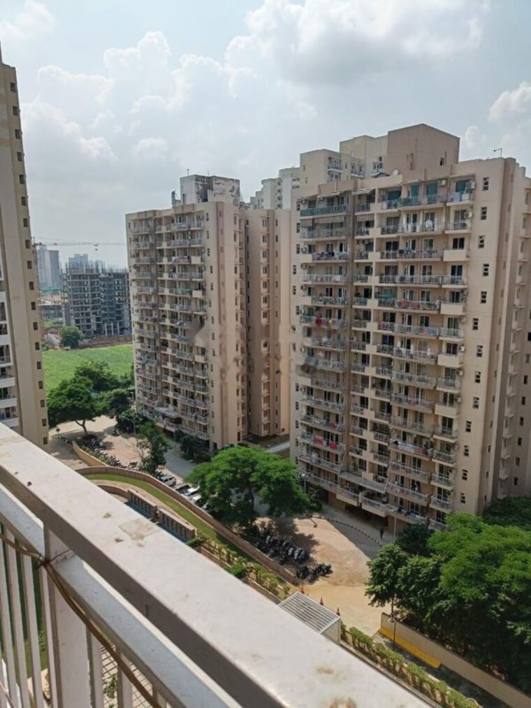Exterior View, emaar-palm-hills 3 Bedroom 1450 Sq.Ft. Apartment In Sector 77 Gurgaon 10513915