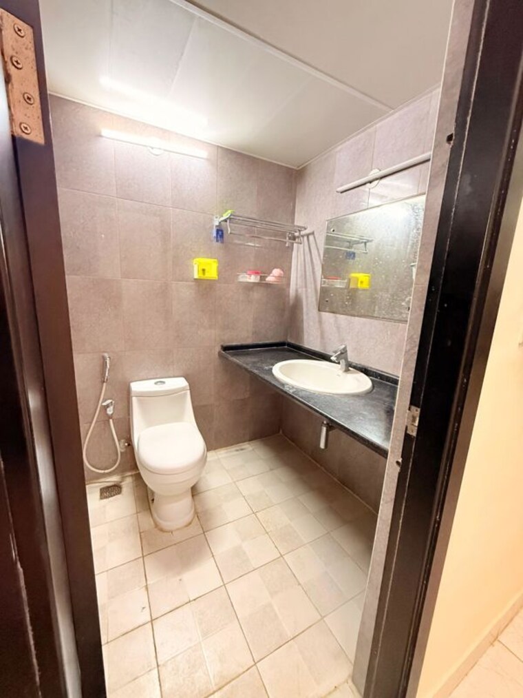 Bathroom, shriram-summitt 2 Bedroom 1200 Sq.Ft. Apartment In Electronic City Phase I Bangalore 10514012