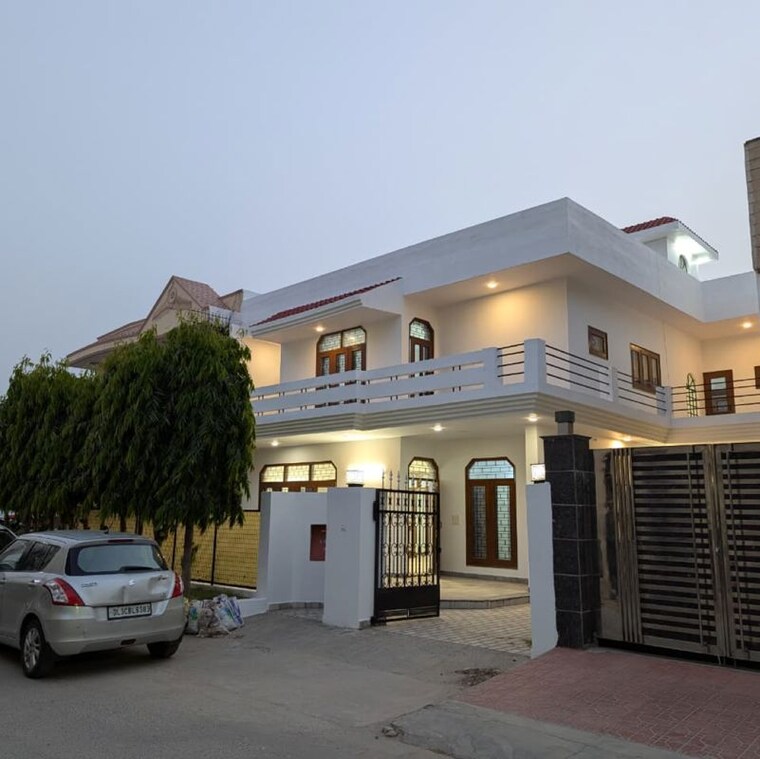 Exterior View, sector 15 5 Bedroom 3150 Sq.Ft. Independent House In Sector 15 Faridabad 10514009
