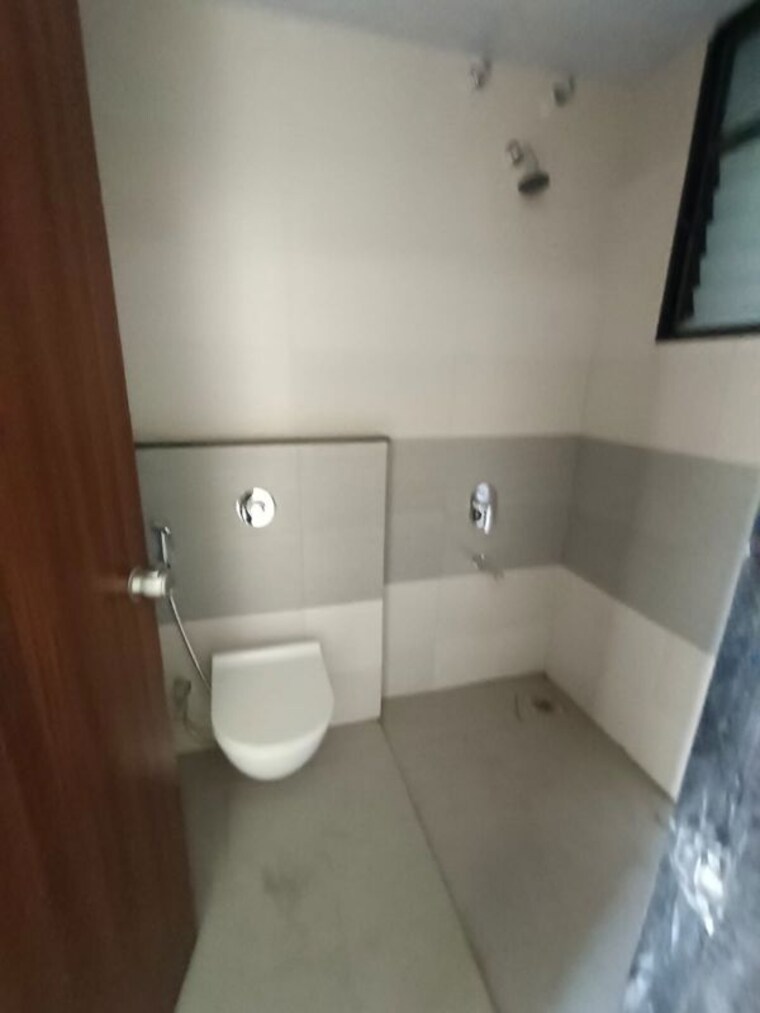 Bathroom, mantra-meraki 2 Bedroom 1000 Sq.Ft. Apartment In Akurdi Pune 10514026