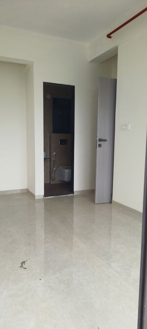 Room in 2 BHK Apartment at Dhamji Shamji Mahavir Spring Tulip Phase 1, Pokhran Road No Two – for Rent