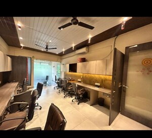  Office Space For Rent in Mulund West