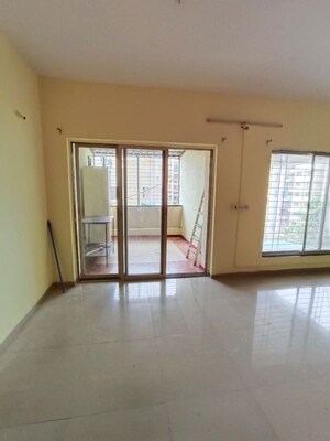 Room in 3 BHK Apartment at Aishwaryam Ventures, Pimpri Chinchwad Pcmc – for Rent