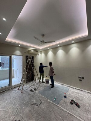 Room in 4 BHK Builder Floor at Sarvodaya Enclave – for Sale