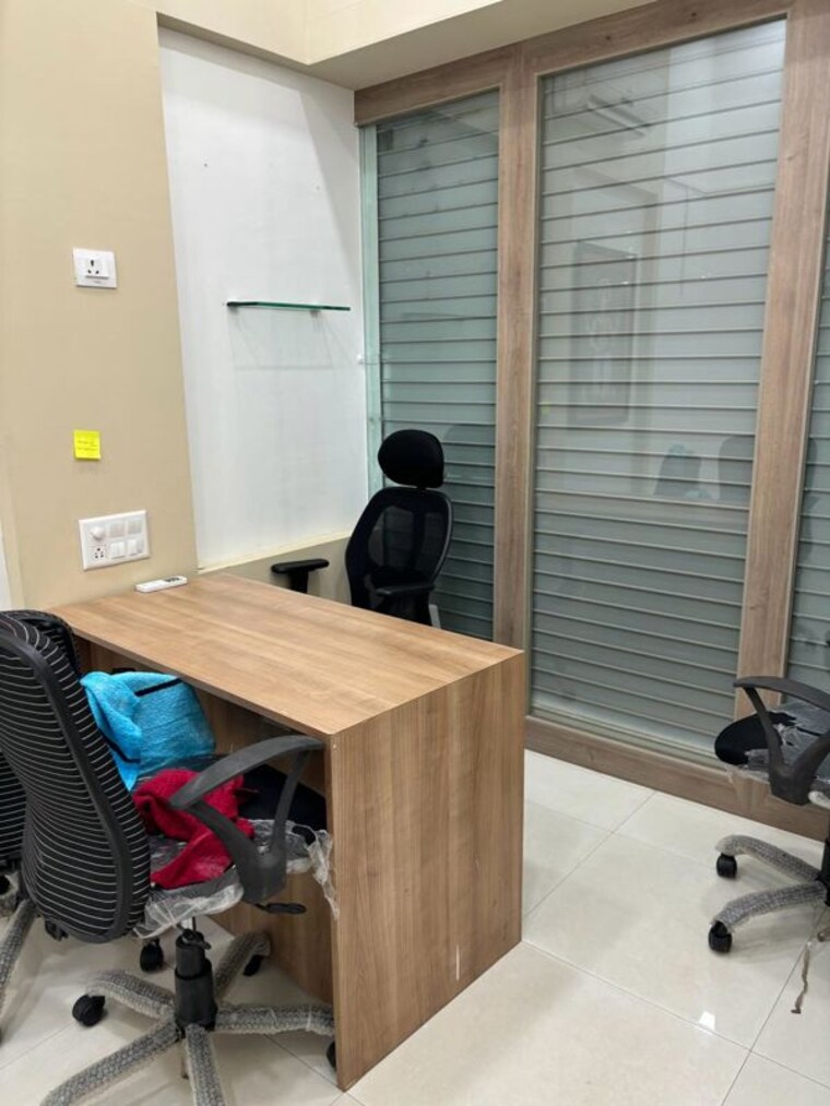Team Area, goregaon east Commercial Office Space 325 Sq.Ft. In Goregaon East Mumbai 10514102