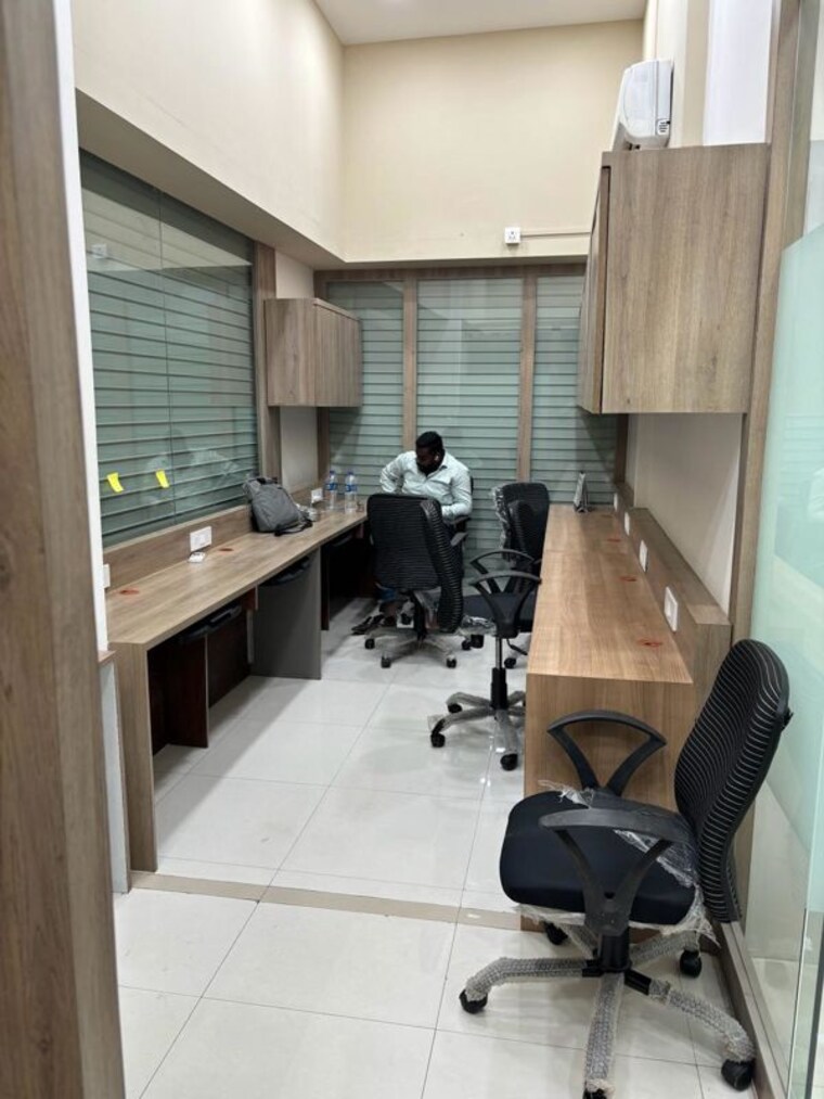 Team Area, goregaon east Commercial Office Space 325 Sq.Ft. In Goregaon East Mumbai 10514102
