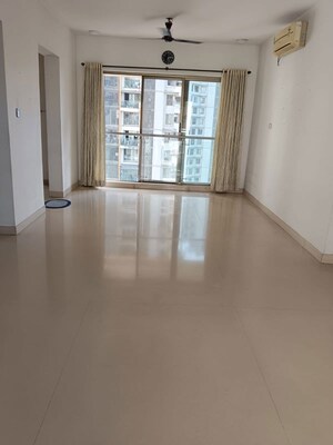 Room in 3 BHK Apartment at Lodha Luxuria, Majiwada – for Sale