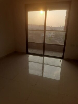 Room in 1 BHK Apartment at Roshan Milestone, Tathawade – for Sale