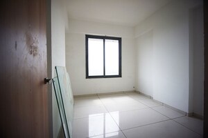 Room in 3 BHK Apartment at South Bopal – for Sale