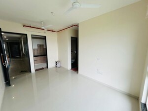 Room in 2 BHK Apartment at Sheth Zuri, Laxmi Nagar – for Rent