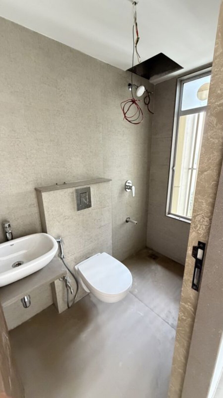 Bathroom, sambhavparshva-tsaaya 3 Bedroom 817 Sq.Ft. Apartment In Kandivali East Mumbai 10514236