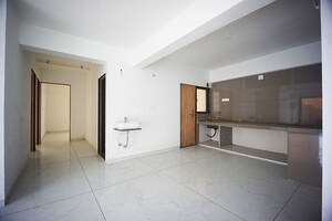Room in 3 BHK Apartment at Nikol – for Sale