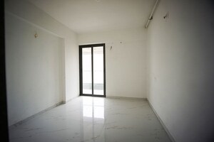 Room in 3 BHK Apartment at Nikol – for Sale