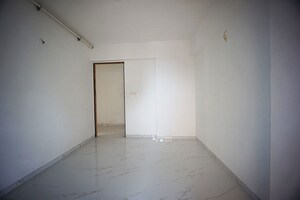 Room in 3 BHK Apartment at Nikol – for Sale