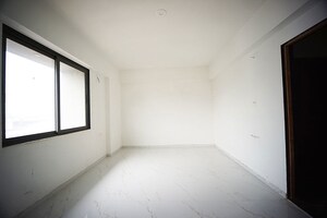 Room in 3 BHK Apartment at Nikol – for Sale
