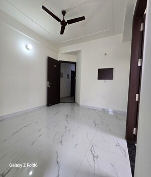 Room in 1 BHK Apartment at Chattarpur – for Rent