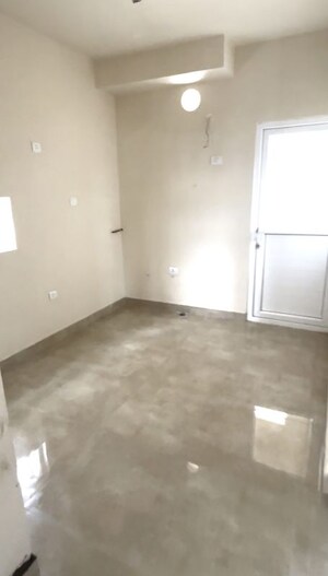 Room in 3 BHK Apartment at Candeur 40, Miyapur – for Sale