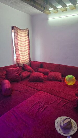 Bedroom in 6 BHK Villa at Memnagar – for Sale
