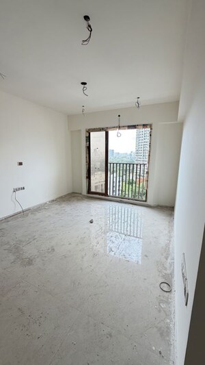 Room in 1 BHK Apartment at Sambhavparshva Tsaaya, Kandivali East – for Sale