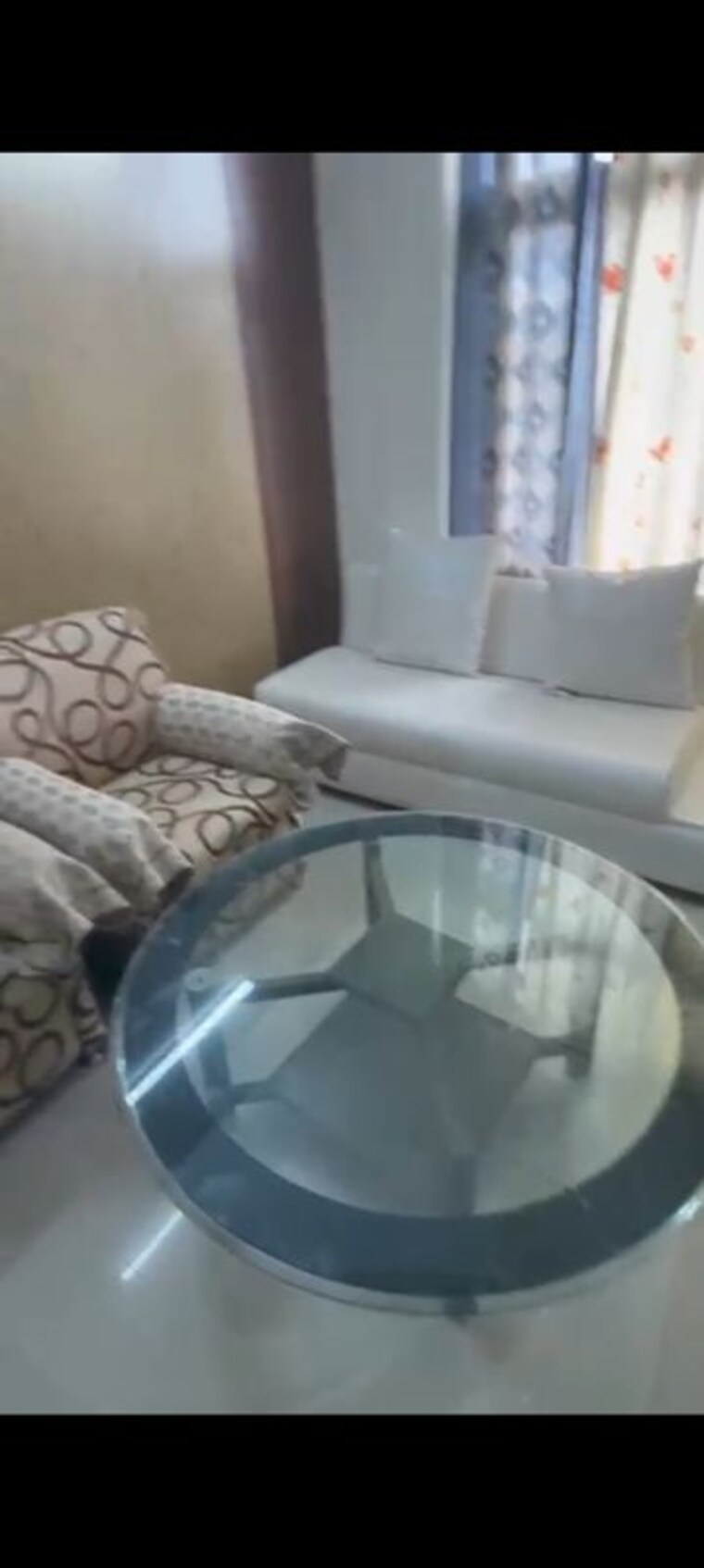 Living Room, vip road 3 Bedroom 1750 Sq.Ft. Apartment In Vip Road Zirakpur 10514395