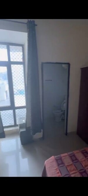Room in 3 BHK Apartment at Vip Road – for Rent